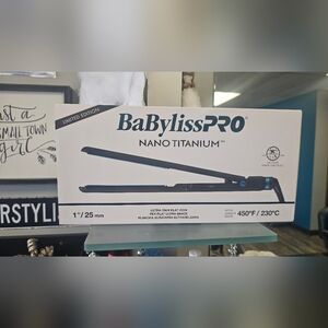 BaBylissPRO Nano Titanium Flat Iron 1"